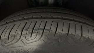 Used 2016 Volkswagen Polo [2015-2019] Highline1.2L (P) Petrol Manual tyres RIGHT FRONT TYRE TREAD VIEW