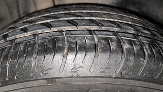 Used 2022 Maruti Suzuki Brezza ZXI Dual Tone Petrol Manual tyres RIGHT REAR TYRE TREAD VIEW