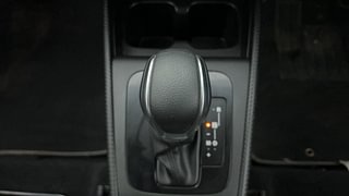 Used 2022 Maruti Suzuki Baleno Delta AT Petrol Petrol Automatic interior GEAR  KNOB VIEW