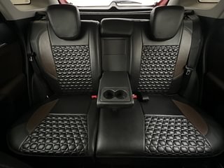 Used 2022 Maruti Suzuki Brezza ZXI Dual Tone Petrol Manual interior REAR SEAT CONDITION VIEW