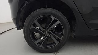 Used 2023 Tata Altroz XZ Plus 1.2 Dark Edition Petrol Manual tyres RIGHT REAR TYRE RIM VIEW