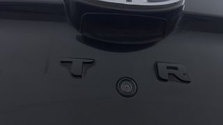 Used 2023 Tata Altroz XZ Plus 1.2 Dark Edition Petrol Manual top_features Rear camera