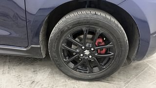 Used 2024 Maruti Suzuki Swift ZXI CNG Petrol+cng Manual tyres RIGHT FRONT TYRE RIM VIEW