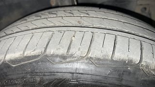 Used 2013 Maruti Suzuki Swift Dzire ZDI Diesel Manual tyres RIGHT FRONT TYRE TREAD VIEW