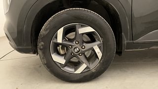 Used 2021 Hyundai Venue SX 1.0 (O) Turbo iMT Petrol Manual tyres LEFT FRONT TYRE RIM VIEW