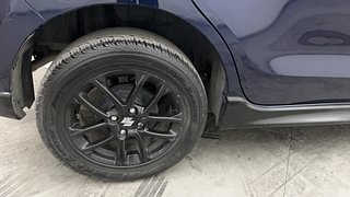 Used 2024 Maruti Suzuki Swift ZXI CNG Petrol+cng Manual tyres RIGHT REAR TYRE RIM VIEW