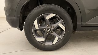 Used 2021 Hyundai Venue SX 1.0 (O) Turbo iMT Petrol Manual tyres RIGHT REAR TYRE RIM VIEW