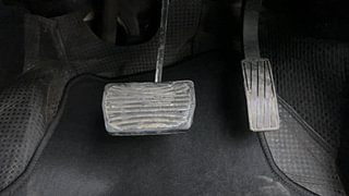 Used 2022 Mahindra XUV700 AX 7 Petrol AT Luxury Pack 7 STR Petrol Automatic interior PEDALS VIEW