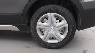 Used 2022 Maruti Suzuki S-Cross Sigma Petrol Manual tyres LEFT REAR TYRE RIM VIEW