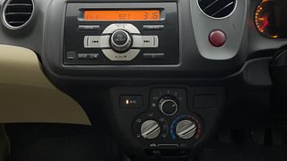 Used 2014 Honda Amaze 1.2 S i-VTEC Petrol Manual interior MUSIC SYSTEM & AC CONTROL VIEW