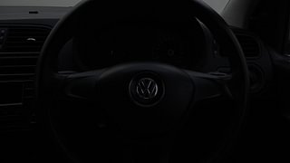 Used 2016 Volkswagen Polo Trendline 1.2L (P) Petrol Manual top_features Airbags