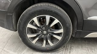 Used 2018 Maruti Suzuki S-Cross Alpha 1.3 Diesel Manual tyres RIGHT REAR TYRE RIM VIEW
