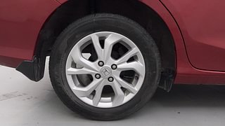 Used 2021 Honda Amaze 1.2 V CVT Petrol Petrol Automatic tyres RIGHT REAR TYRE RIM VIEW
