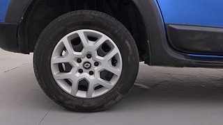 Used 2020 Renault Duster 110 PS RXS MT Diesel Diesel Manual tyres RIGHT REAR TYRE RIM VIEW