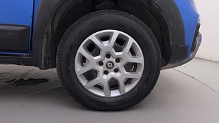 Used 2020 Renault Duster 110 PS RXS MT Diesel Diesel Manual tyres RIGHT FRONT TYRE RIM VIEW
