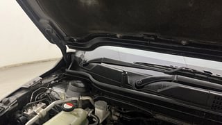 Used 2018 Maruti Suzuki S-Cross Alpha 1.3 Diesel Manual engine ENGINE RIGHT SIDE HINGE & APRON VIEW