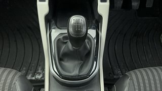 Used 2022 Kia Carens Prestige Plus 1.4 Petrol MT 7 STR Petrol Manual interior GEAR  KNOB VIEW
