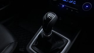 Used 2019 Hyundai Creta [2018-2020] 1.6 SX OPT VTVT Petrol Manual interior GEAR  KNOB VIEW