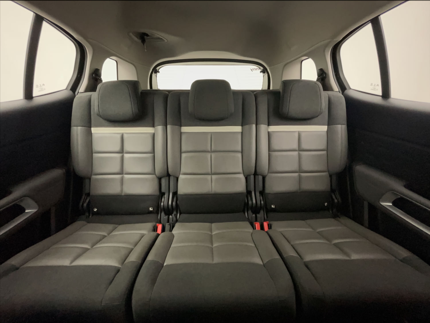New Citroen C5 Aircross interior REAR SEAT CONDITION VIEW
