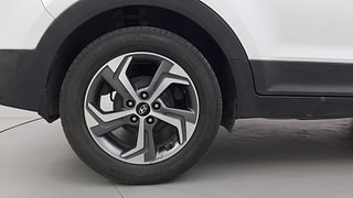 Used 2019 Hyundai Creta [2018-2020] 1.6 SX OPT VTVT Petrol Manual tyres RIGHT REAR TYRE RIM VIEW