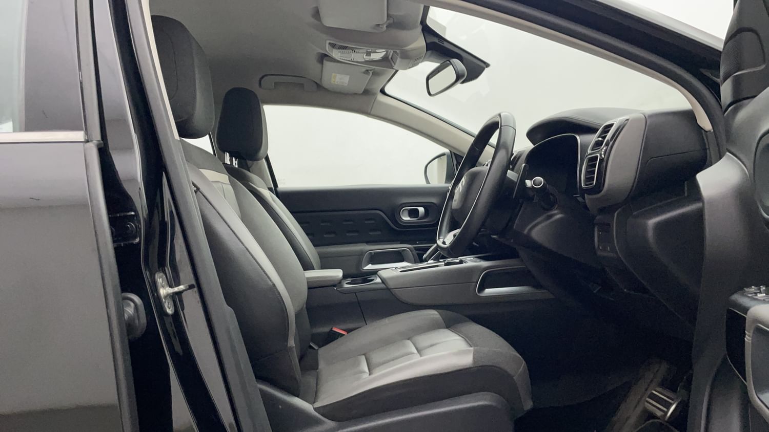 New Citroen C5 Aircross interior RIGHT SIDE FRONT DOOR CABIN VIEW