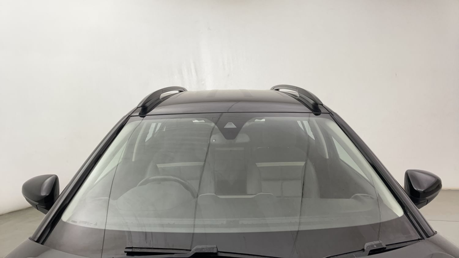 New Citroen C5 Aircross exterior FRONT WINDSHIELD VIEW