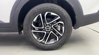 Used 2022 Kia Carens Prestige Plus 1.4 Petrol MT 7 STR Petrol Manual tyres LEFT REAR TYRE RIM VIEW