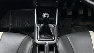 Used 2022 Maruti Suzuki Ignis Zeta MT Petrol Petrol Manual interior GEAR  KNOB VIEW
