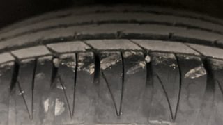 Used 2022 Kia Sonet GTX Plus 1.5 Diesel Manual tyres RIGHT REAR TYRE TREAD VIEW