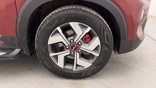 Used 2022 Kia Sonet GTX Plus 1.5 Diesel Manual tyres RIGHT FRONT TYRE RIM VIEW