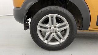 Used 2022 Renault Triber RXZ Petrol Manual tyres RIGHT REAR TYRE RIM VIEW