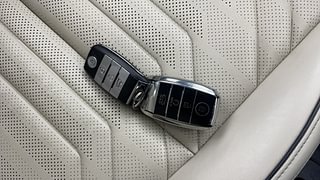 Used 2022 Kia Carens Luxury Plus 1.5 Diesel 7 STR Diesel Manual extra CAR KEY VIEW