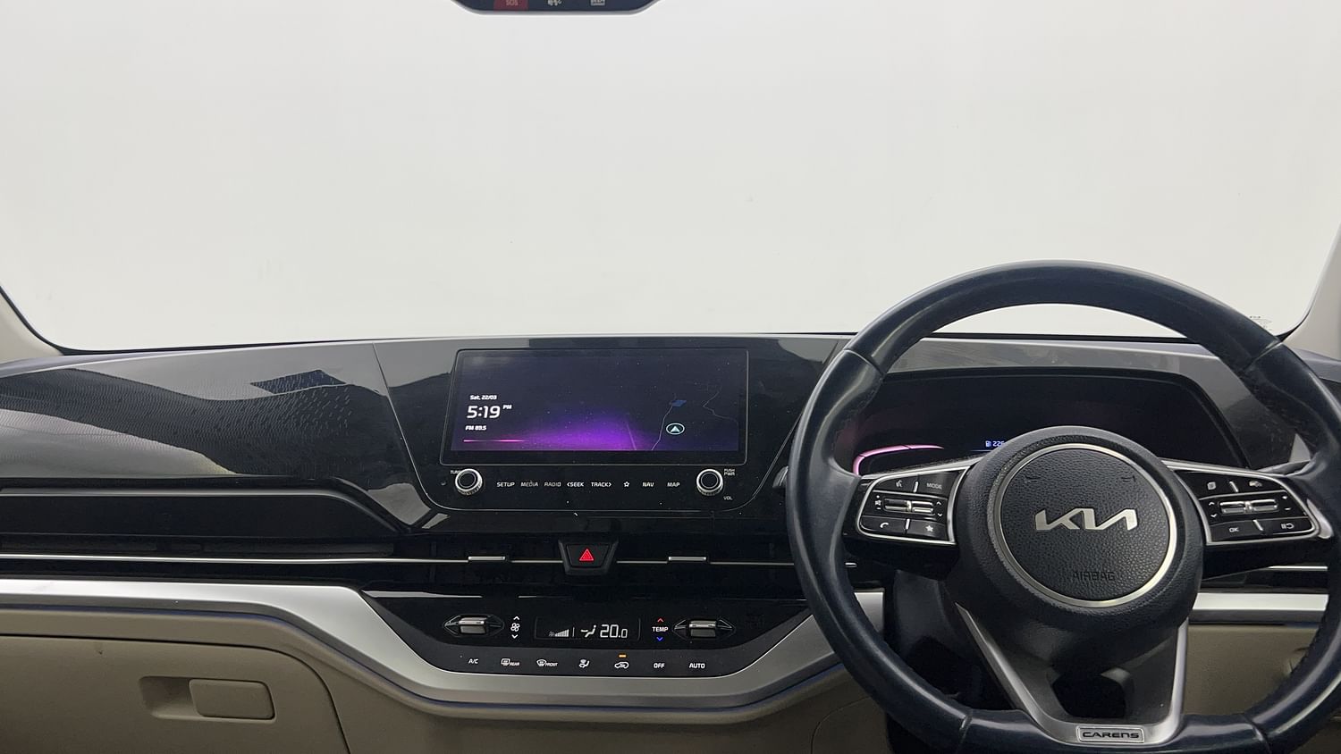 New Kia Carens interior MUSIC SYSTEM & AC CONTROL VIEW