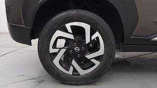 Used 2021 Nissan Magnite XV Turbo Petrol Manual tyres RIGHT REAR TYRE RIM VIEW