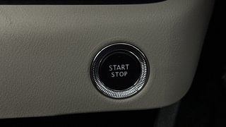 Used 2021 Nissan Magnite XV Turbo Petrol Manual top_features Keyless start