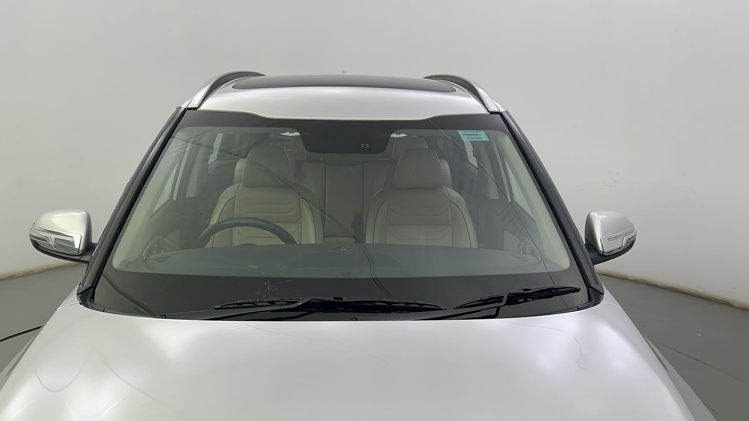 New Kia Carens exterior FRONT WINDSHIELD VIEW