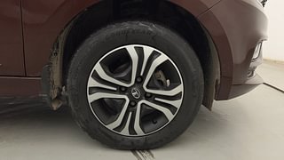 Used 2022 Tata Tigor Revotron XZ+ CNG Petrol+cng Manual tyres RIGHT FRONT TYRE RIM VIEW