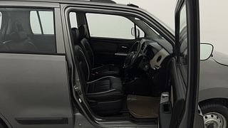 Used 2013 Maruti Suzuki Wagon R 1.0 [2013-2019] LXi CNG Petrol+cng Manual interior RIGHT SIDE FRONT DOOR CABIN VIEW