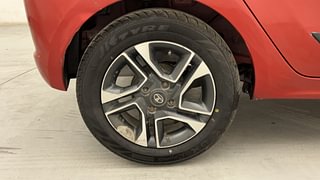 Used 2019 Tata Tiago Revotron XZ Plus Petrol Manual tyres RIGHT REAR TYRE RIM VIEW