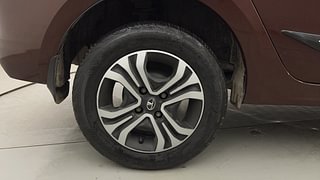 Used 2022 Tata Tigor Revotron XZ+ CNG Petrol+cng Manual tyres RIGHT REAR TYRE RIM VIEW