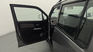 Used 2013 Maruti Suzuki Wagon R 1.0 [2013-2019] LXi CNG Petrol+cng Manual interior LEFT FRONT DOOR OPEN VIEW