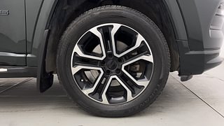 Used 2022 Jeep Compass Model S (O) 1.4 Petrol DCT Petrol Automatic tyres RIGHT FRONT TYRE RIM VIEW