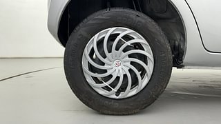 Used 2017 Datsun Redi-GO [2015-2019] T(O) 0.8L Limited Edition Petrol Manual tyres RIGHT REAR TYRE RIM VIEW