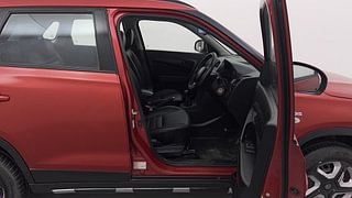 Used 2018 Maruti Suzuki Vitara Brezza [2016-2020] VDi Diesel Manual interior RIGHT SIDE FRONT DOOR CABIN VIEW