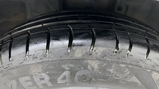 Used 2017 Datsun Redi-GO [2015-2019] T(O) 0.8L Limited Edition Petrol Manual tyres RIGHT FRONT TYRE TREAD VIEW