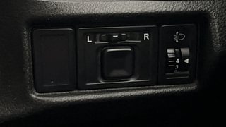 Used 2018 Maruti Suzuki Vitara Brezza [2016-2020] VDi Diesel Manual top_features Adjustable ORVM