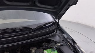 Used 2015 Hyundai Elite i20 Sportz 1.2 Petrol Manual engine ENGINE LEFT SIDE HINGE & APRON VIEW