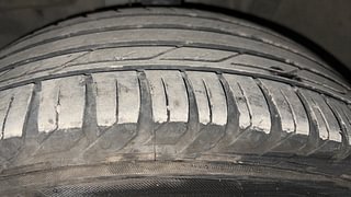 Used 2022 Jeep Compass Model S (O) 1.4 Petrol DCT Petrol Automatic tyres LEFT FRONT TYRE TREAD VIEW