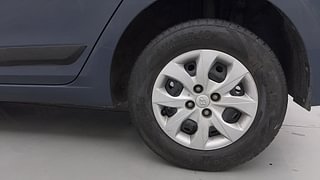 Used 2015 Hyundai Elite i20 Sportz 1.2 Petrol Manual tyres LEFT REAR TYRE RIM VIEW