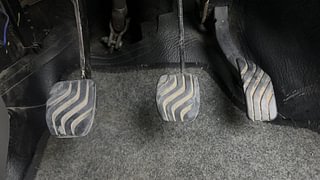 Used 2017 Datsun Redi-GO [2015-2019] T(O) 0.8L Limited Edition Petrol Manual interior PEDALS VIEW